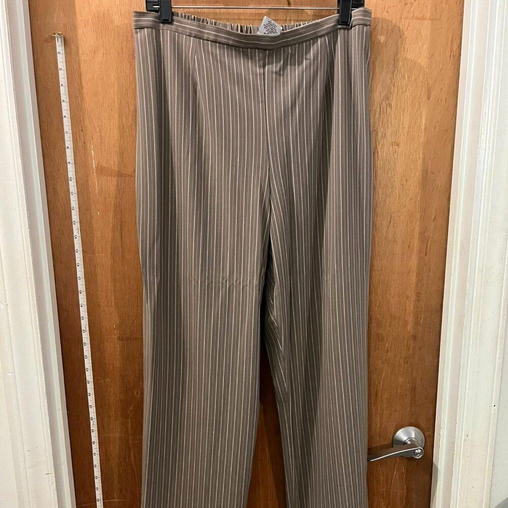 Size 16 - Zarr Collection - Gray and White Striped Dress Slacks - W32"/L30"